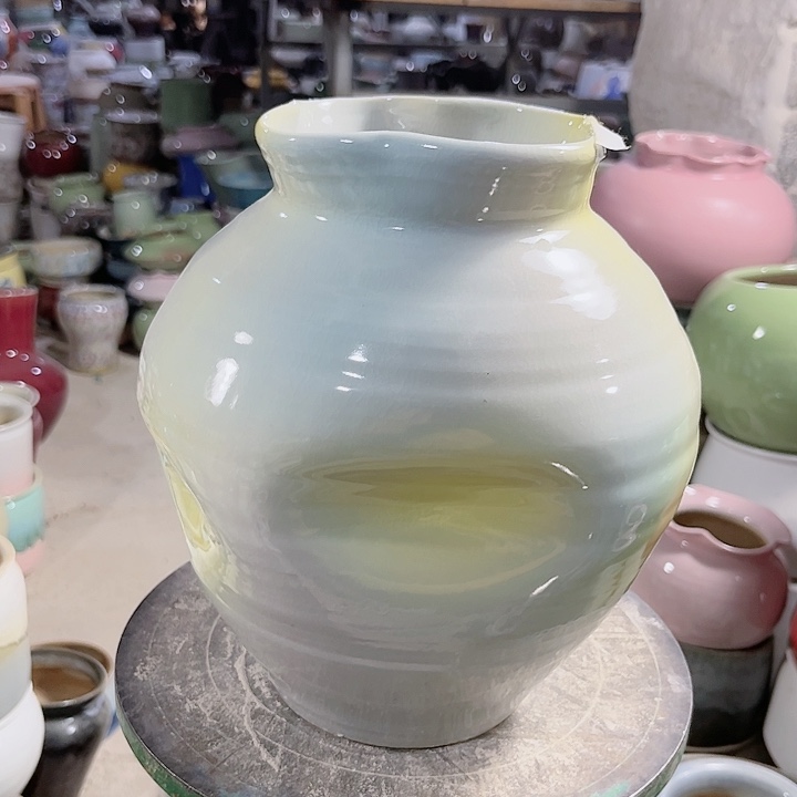 瓶口12高25 景德镇陶瓷学院