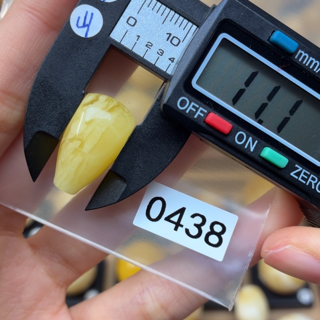 蜜蜡未镶嵌裸石蜜蜡