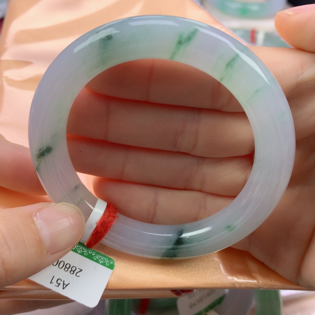 翡翠手镯未镶嵌51.3圆