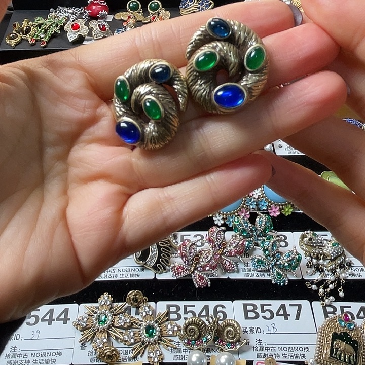 石英石纯铜好看的耳饰