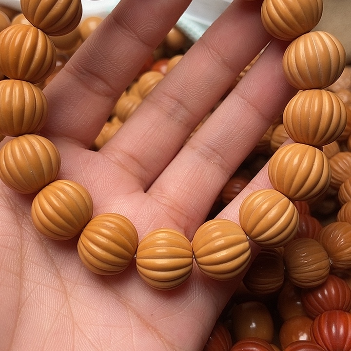 猴头核桃吊坠深***月呱呱