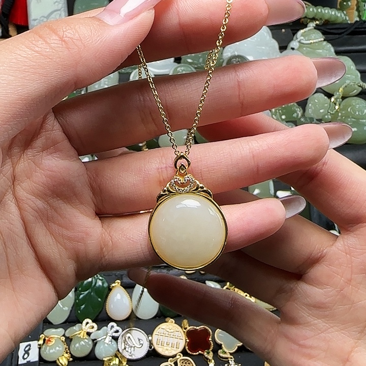 和田玉银S925镶嵌吊坠(赠链)