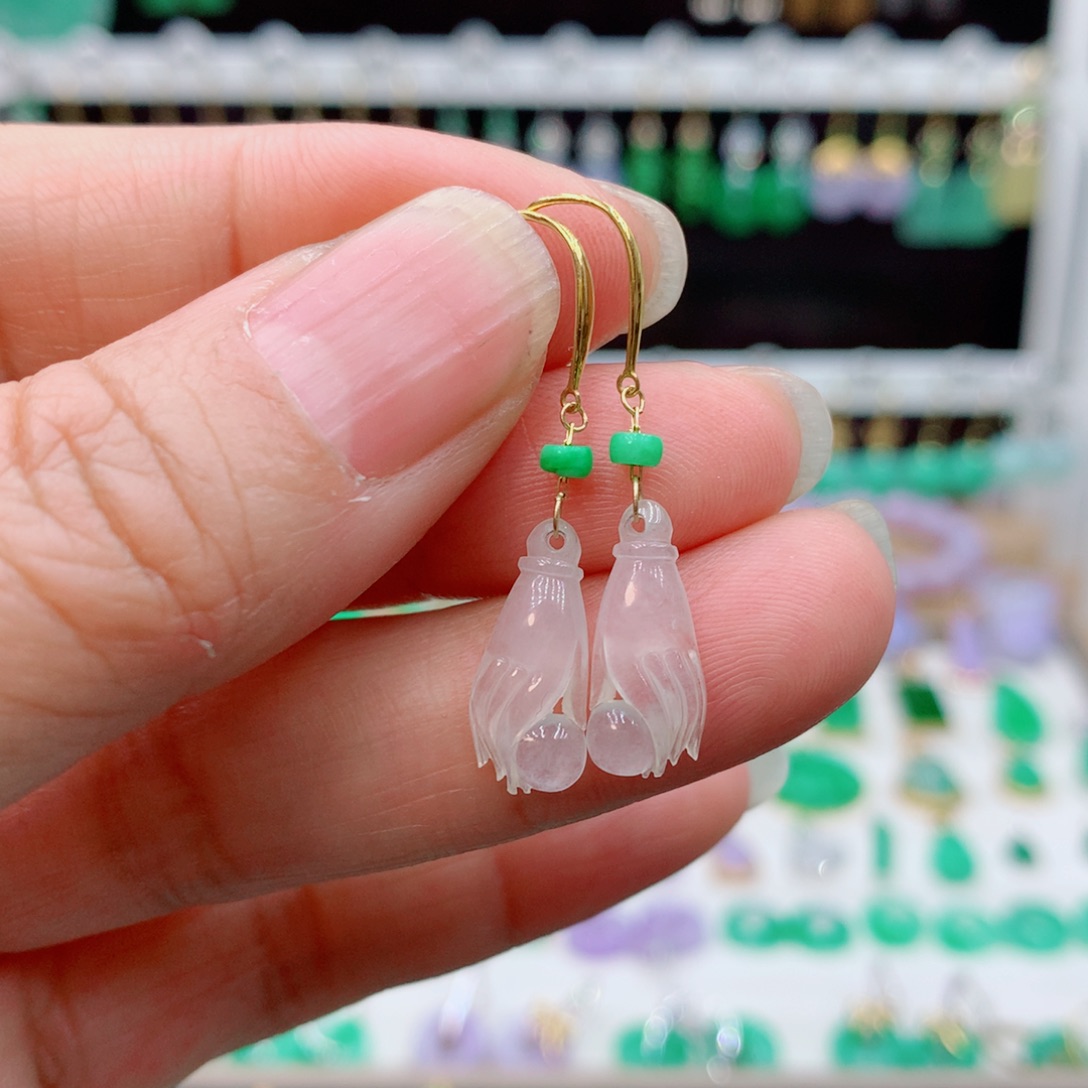 翡翠18K金镶嵌耳饰的