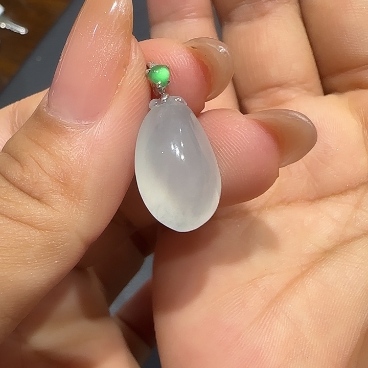 颈饰18K金镶嵌翡翠福瓜L