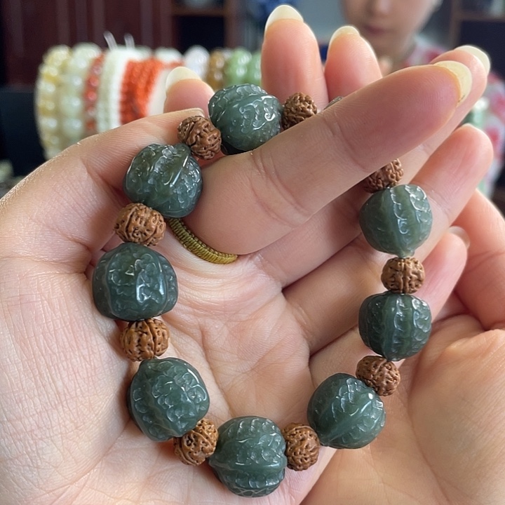 和田玉（糖玉）未镶嵌手链