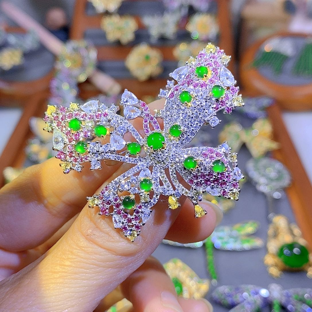 颈饰银S925镶嵌翡翠