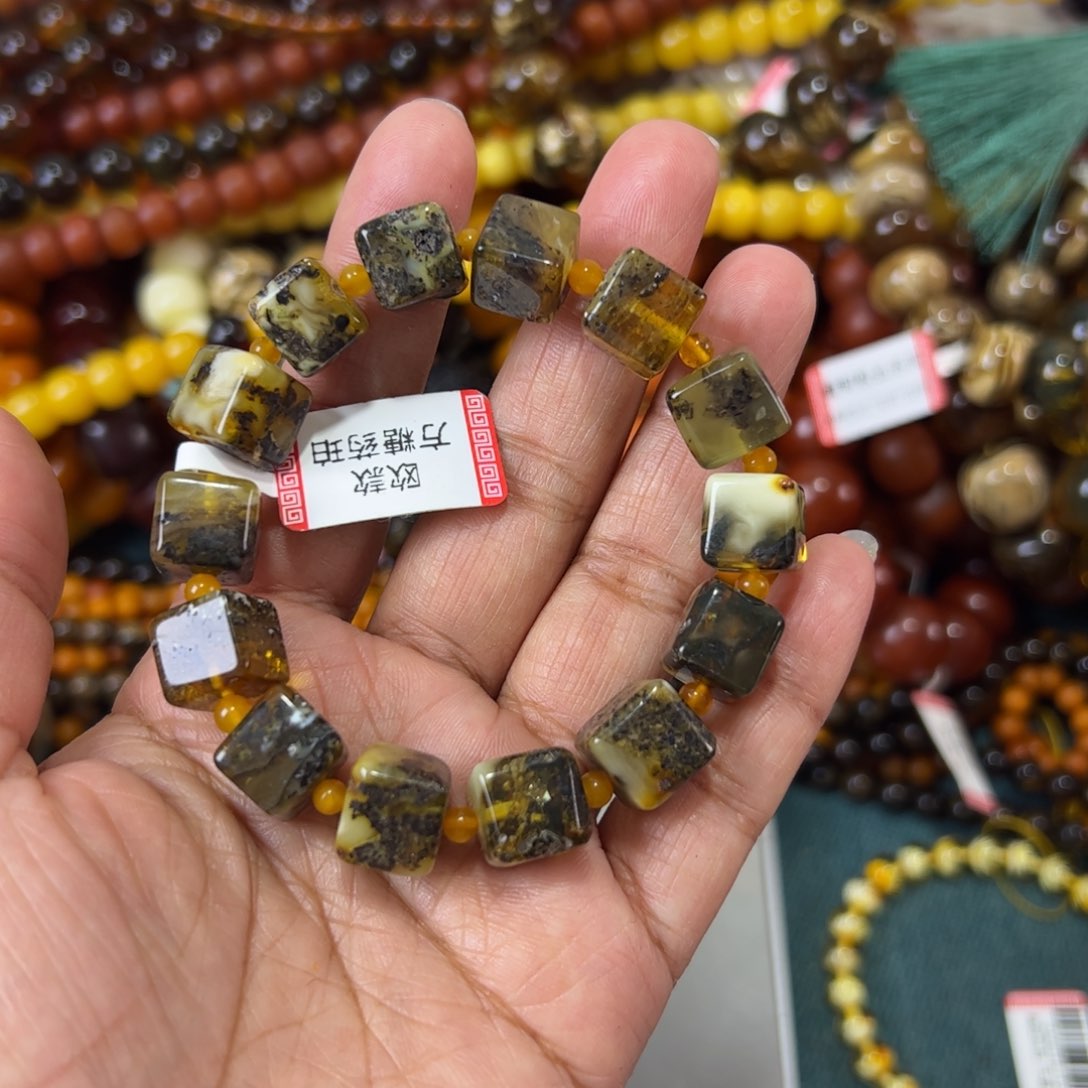 琥珀珠宝奇石未镶嵌1417