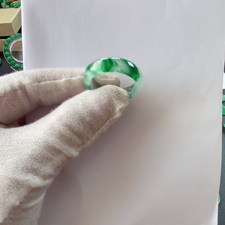 石英质玉戒圈未镶嵌