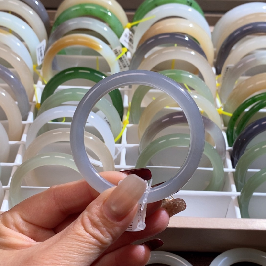 和田玉手镯未镶嵌冰紫梦幻紫52.53