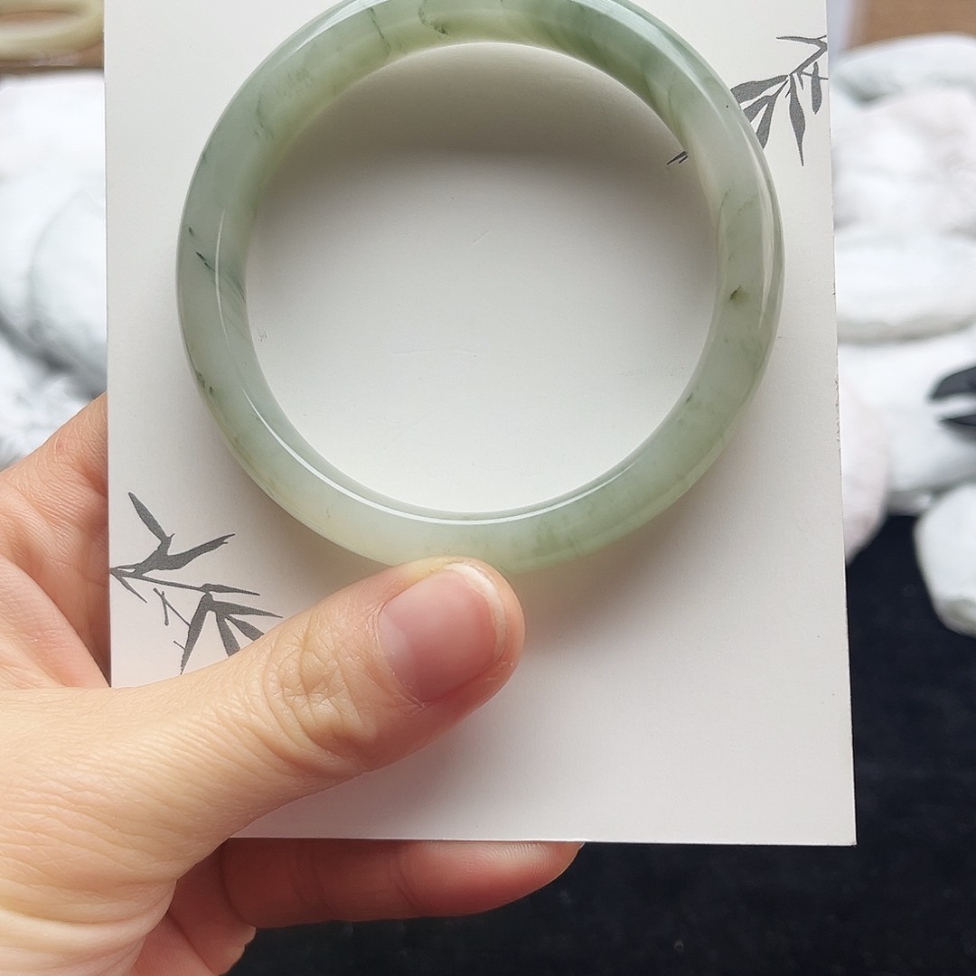 未镶嵌手镯石英质玉10