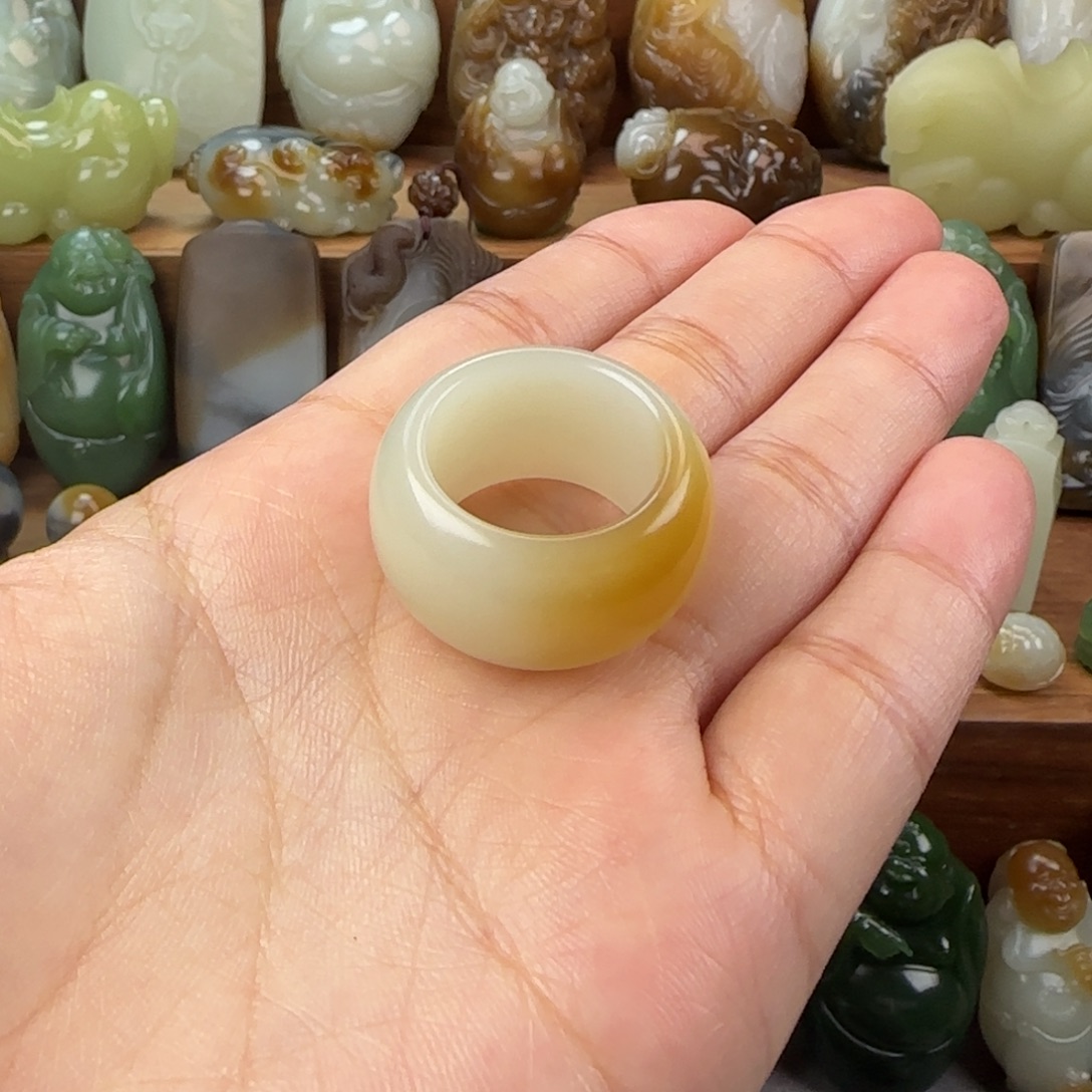 定制和田玉未镶嵌和田玉