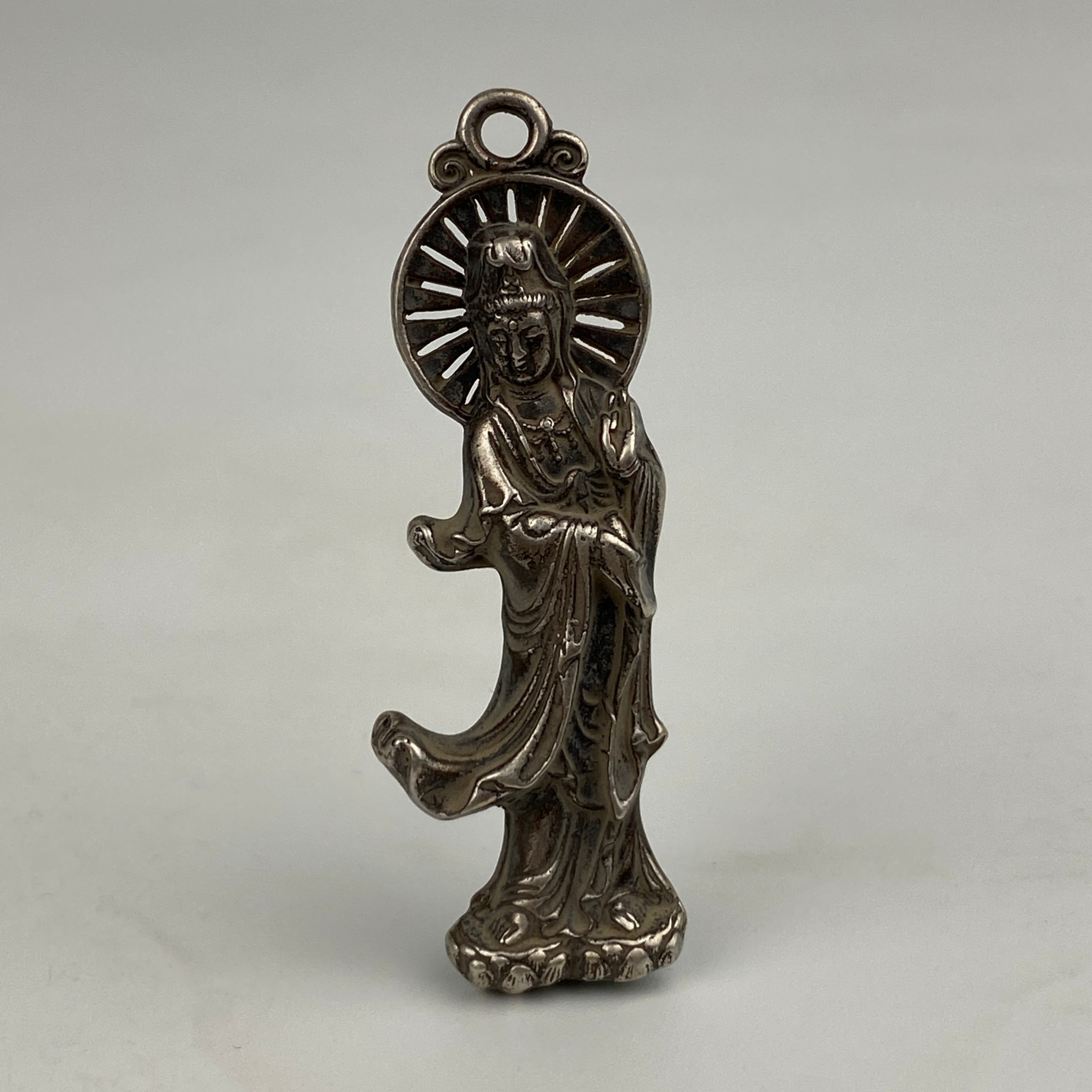 ZBM19世纪·观音菩萨挂牌（银）52.1mm 14gZBM25110427