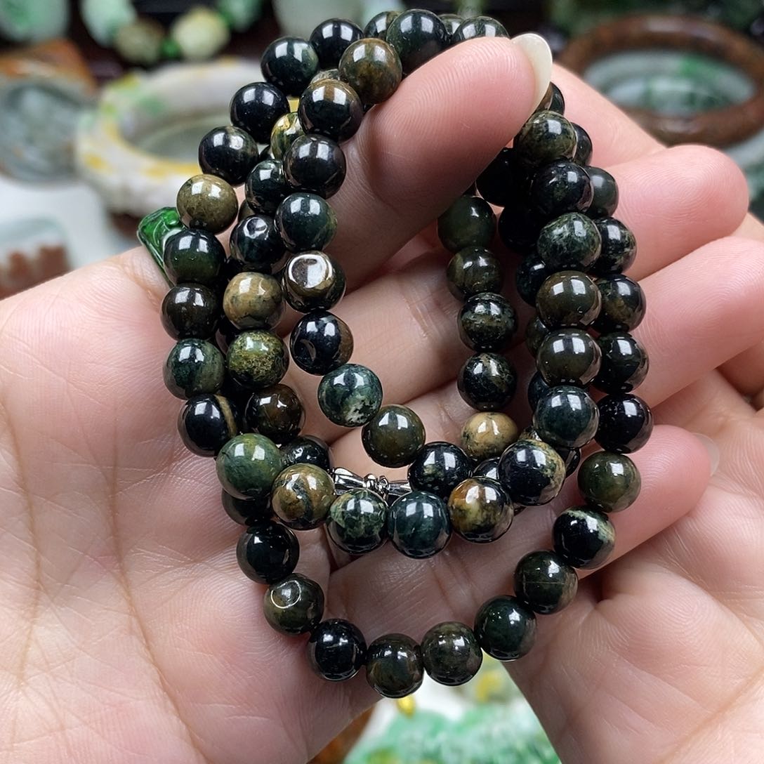 颈饰未镶嵌翡翠长项链