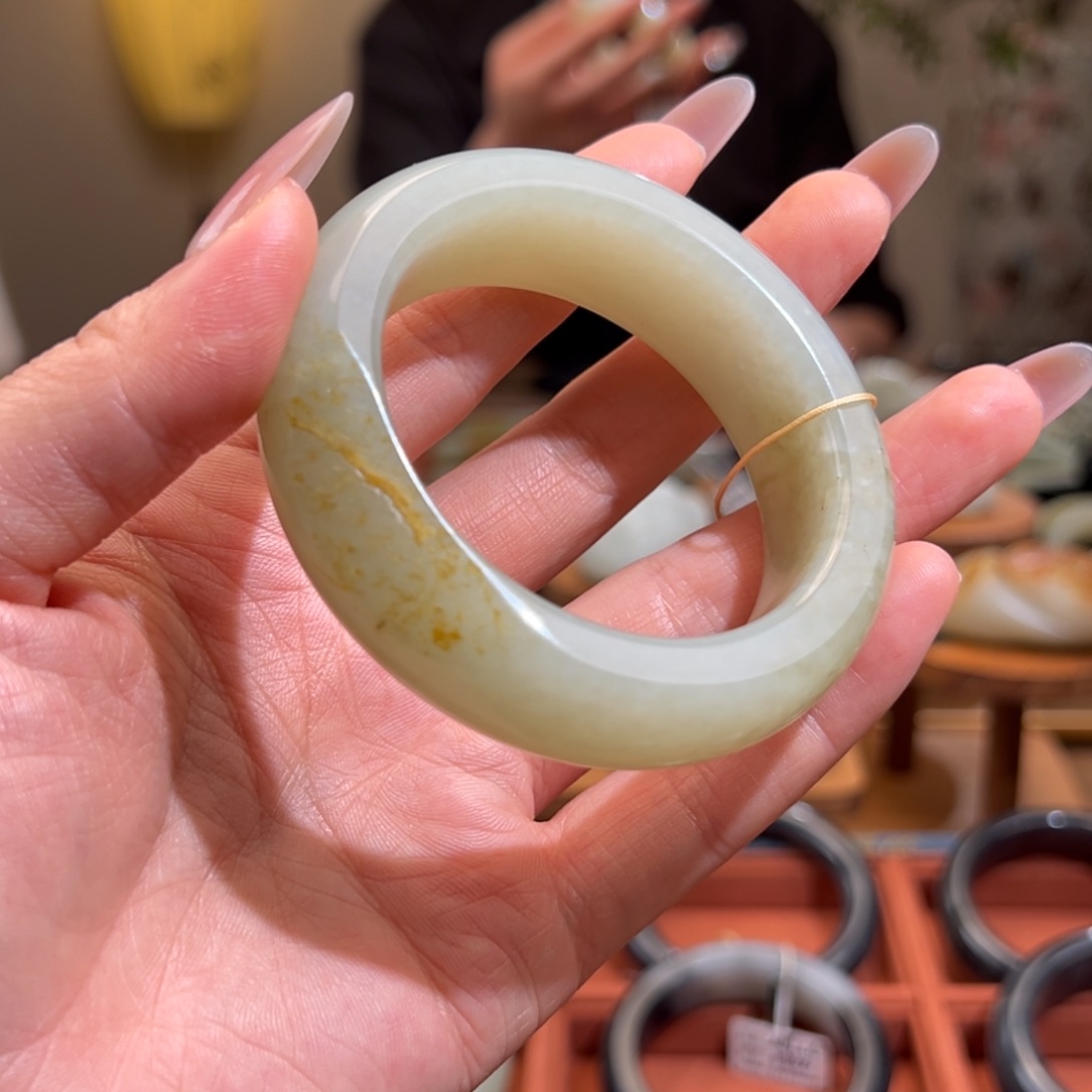 和田玉（子料）未镶嵌手镯