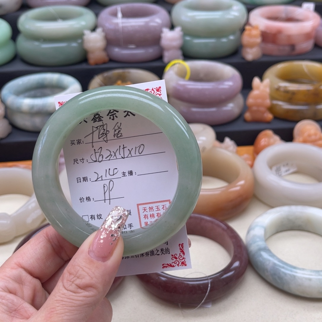 石英质玉你未镶嵌博*