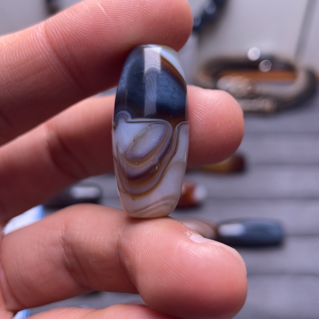 A***J玛瑙/玉髓合金颈饰