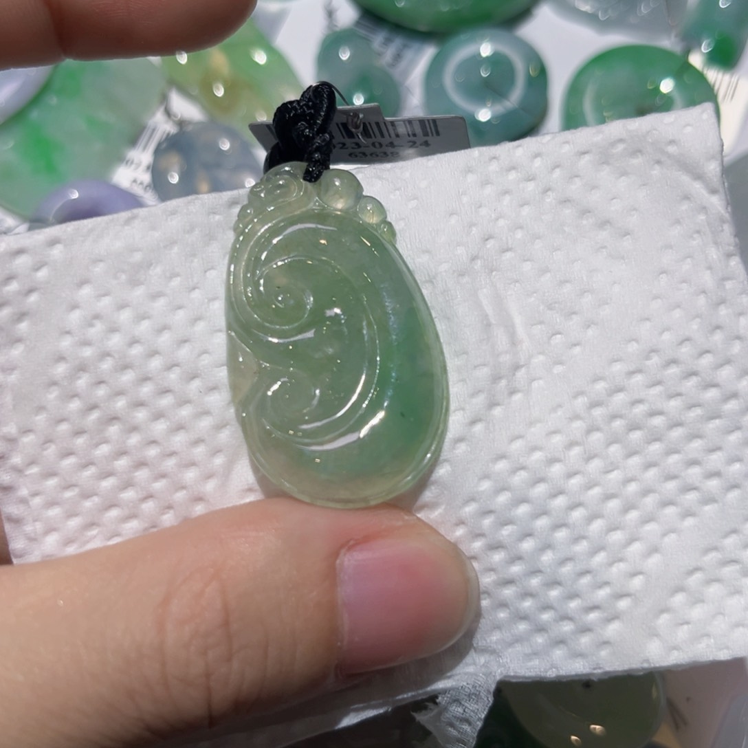 翡翠颈饰未镶嵌天然翡翠A货