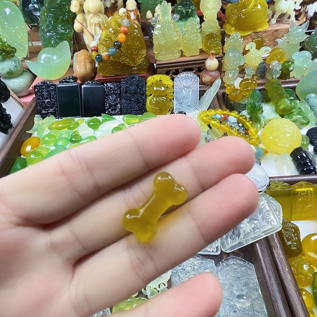 岫玉未镶嵌吊坠(不含链)