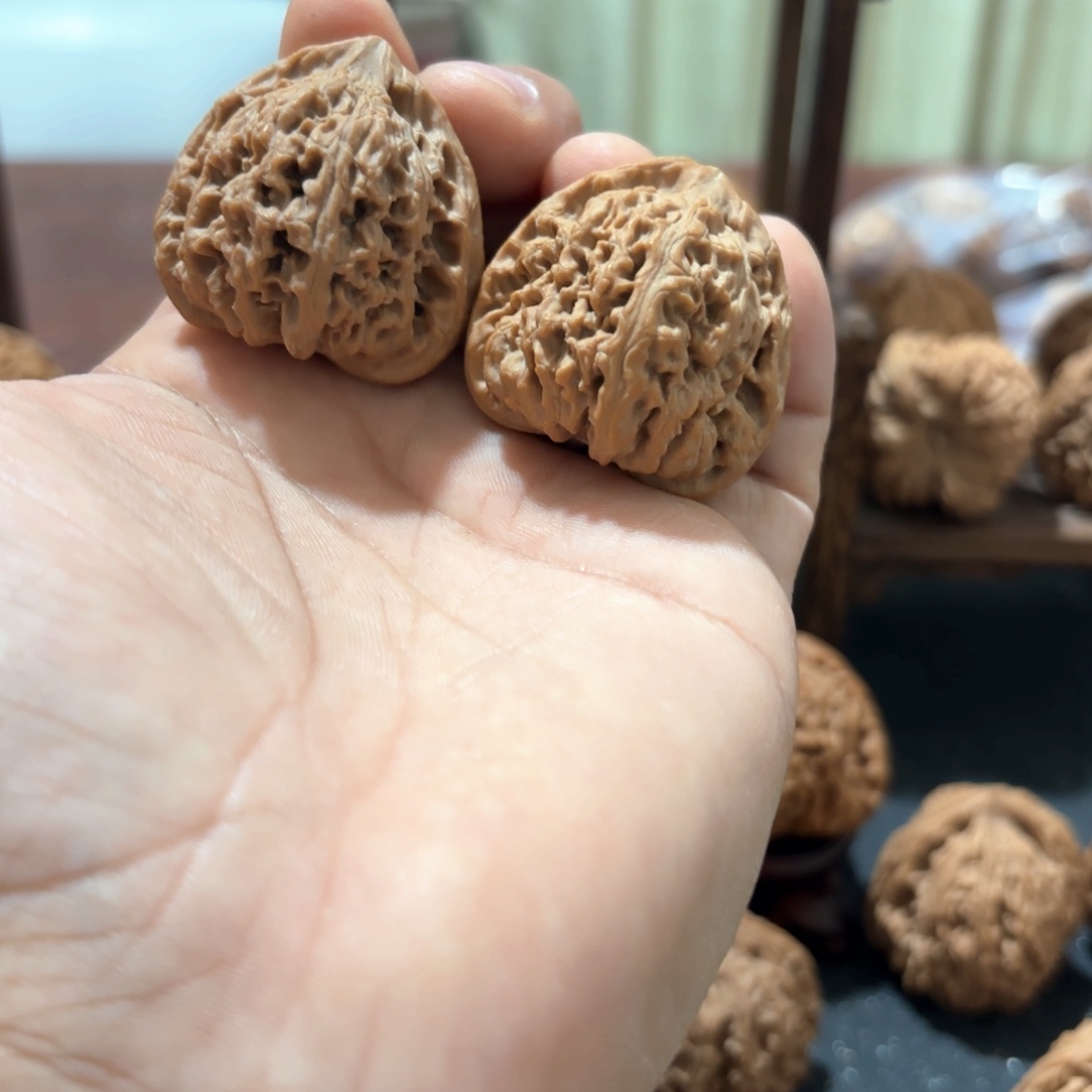 刘***心文玩核桃吊坠566666666