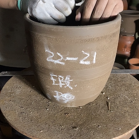 中国宜兴紫砂花盆，