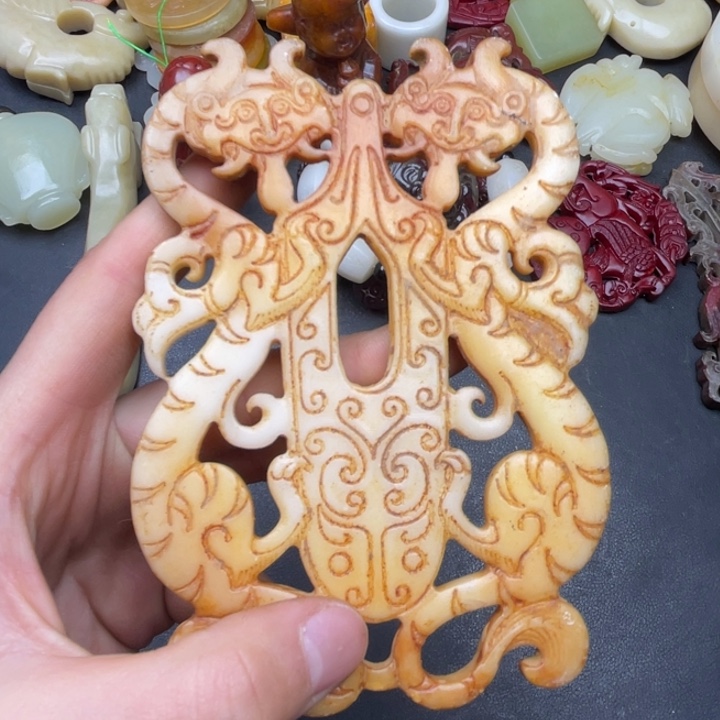 白玉菩提吊坠摆件