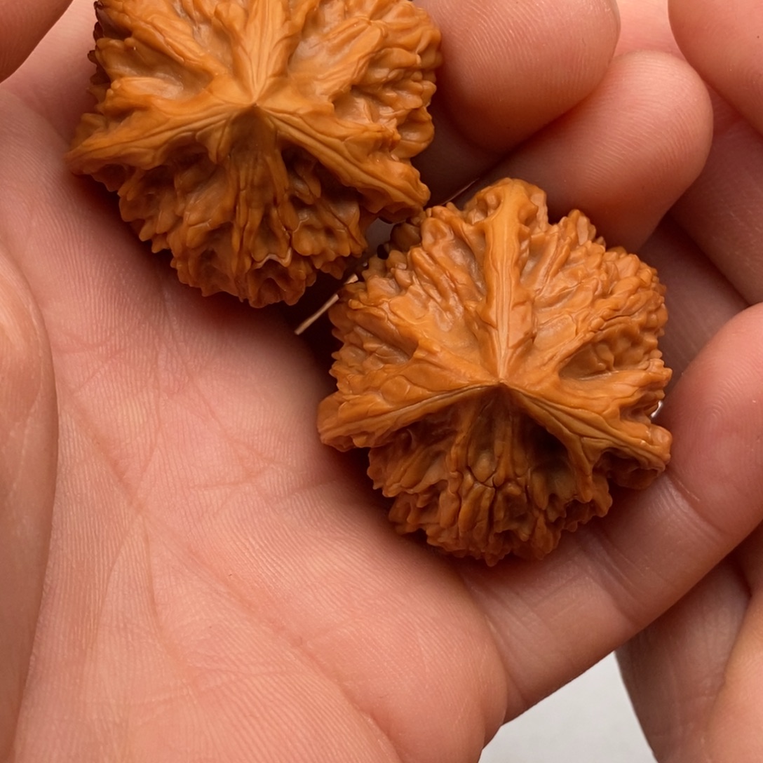 浏***）把件文玩核桃38+三棱