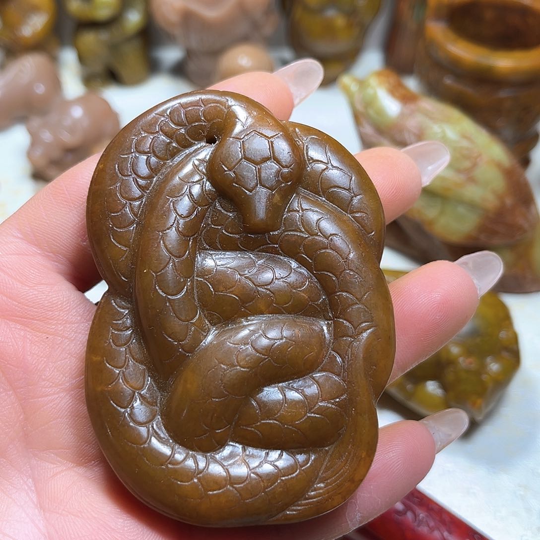 白玉菩提吊坠白玉菩提吊坠