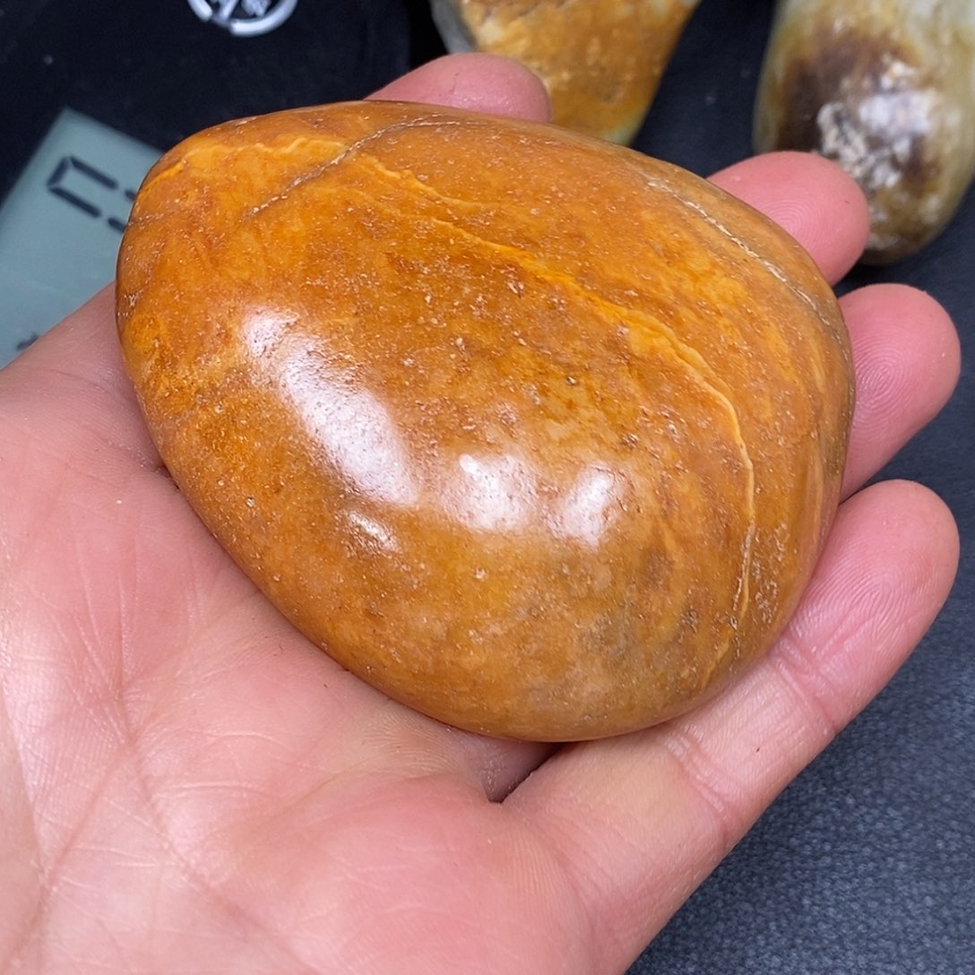 和田玉未镶嵌珠宝奇石