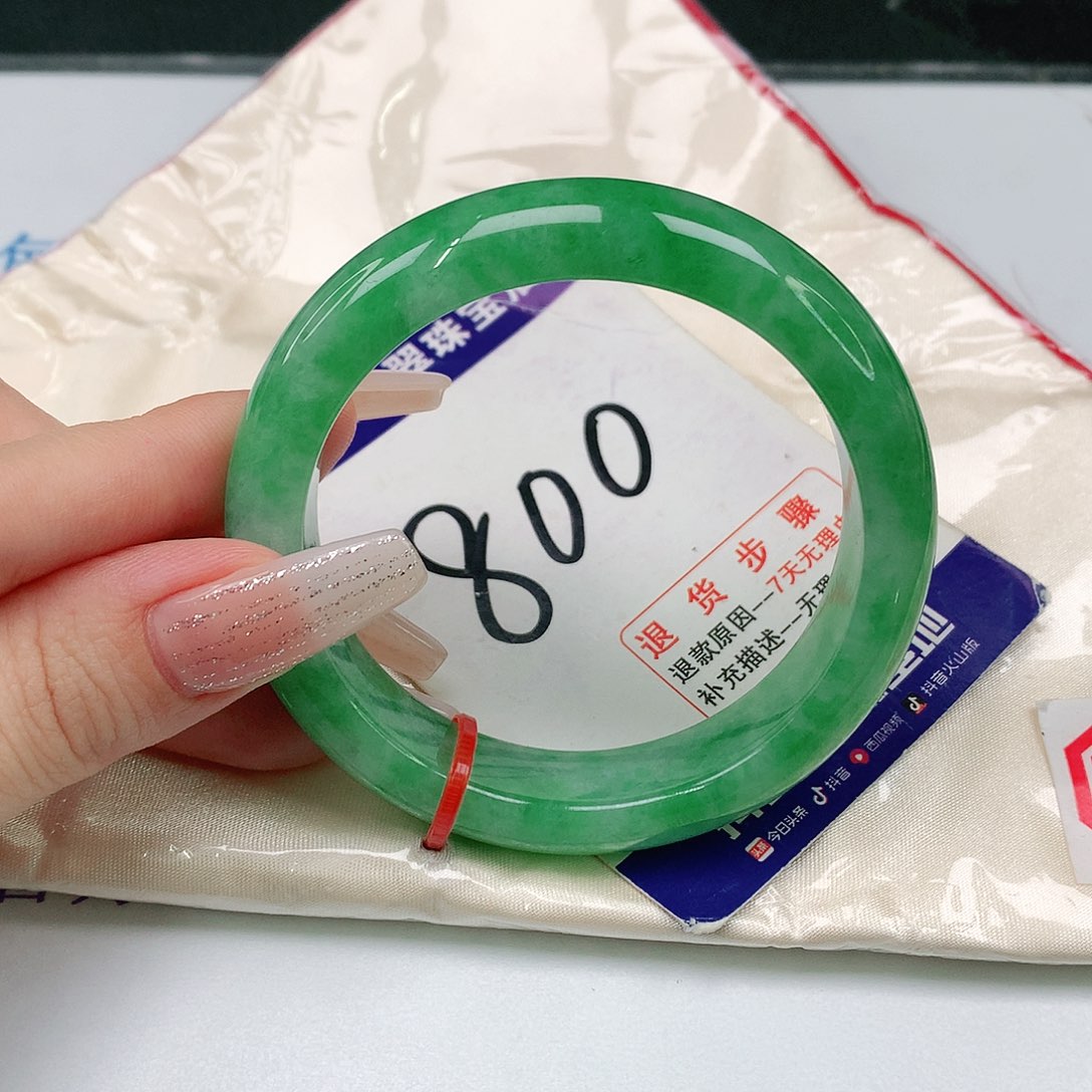 未镶嵌手镯翡翠瞳****、翡翠手镯
