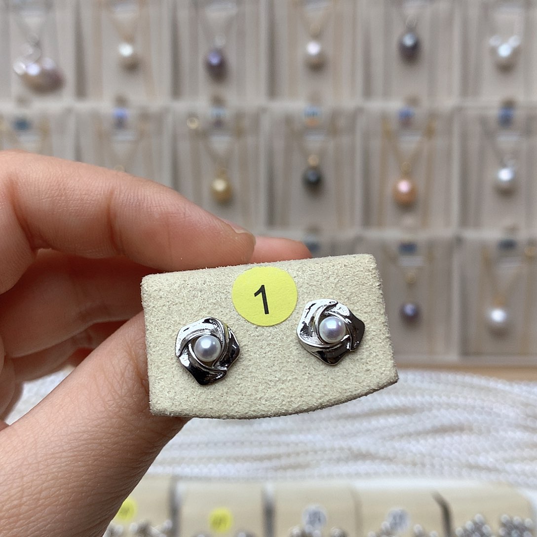 淡水珍珠耳饰银S925镶嵌
