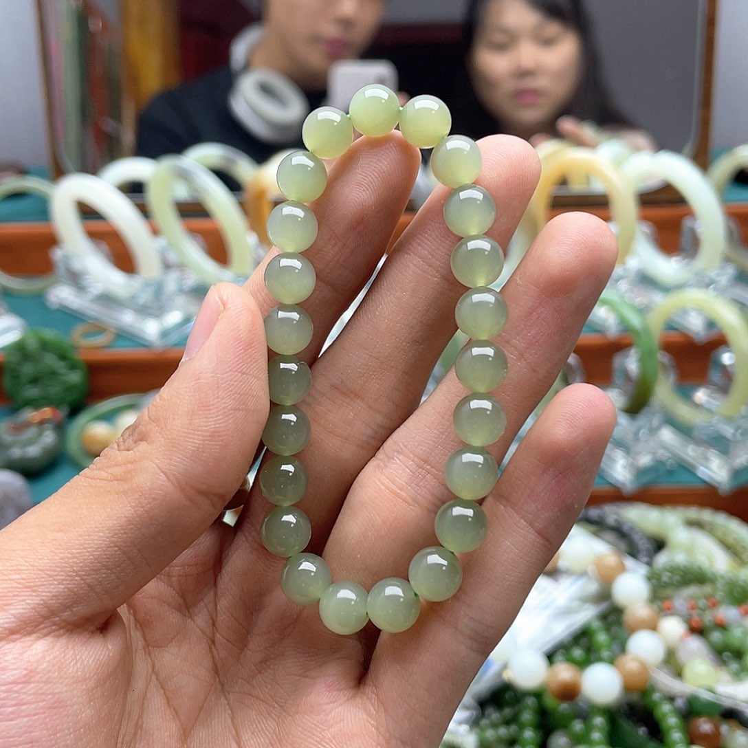 手链未镶嵌和田玉?**晴