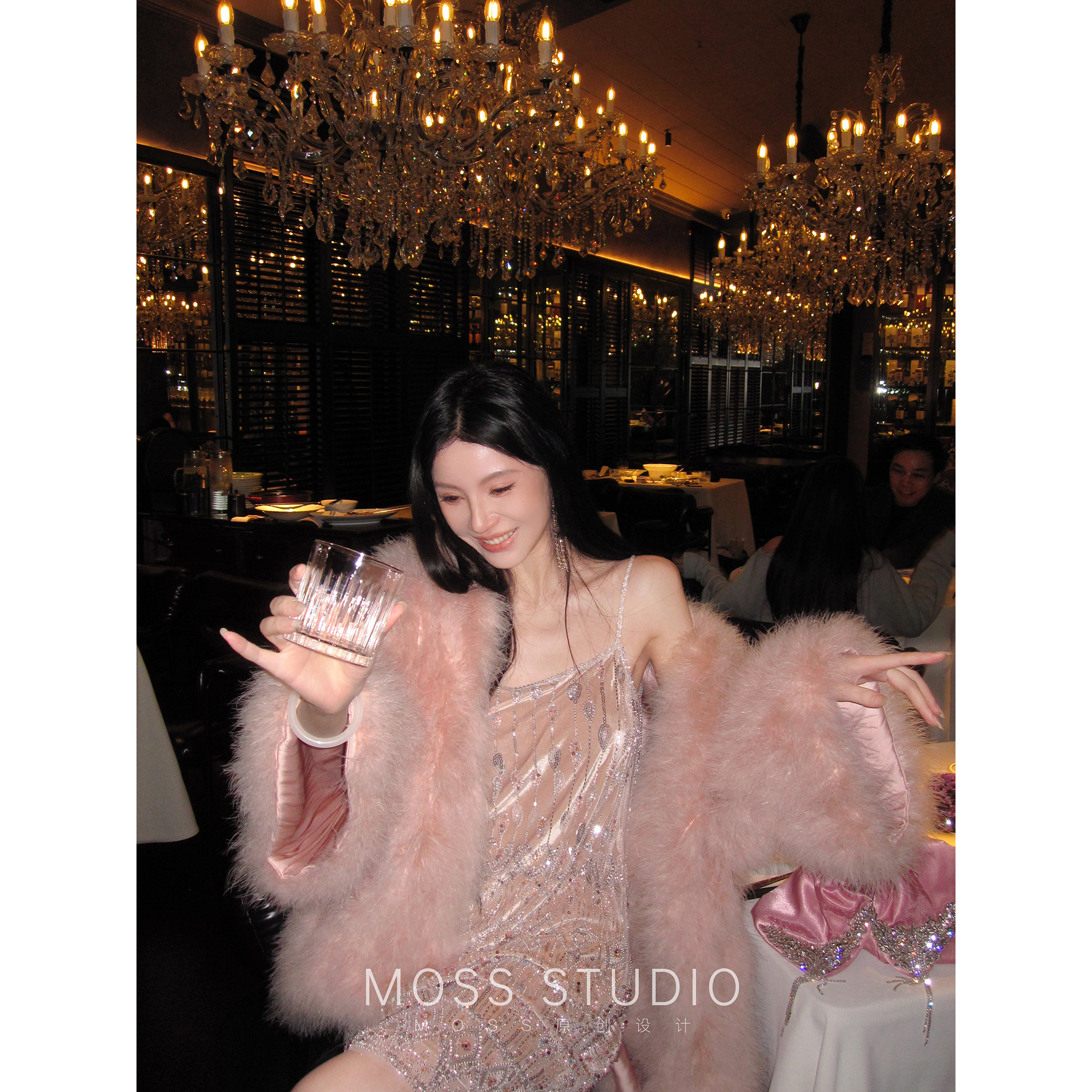 MOSS STUDIO【雾都浪漫】冬季法式进口火鸡毛毛皮草外套女