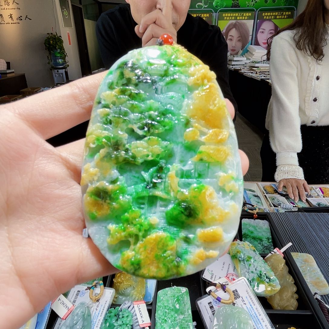 颈饰未镶嵌翡翠翡翠