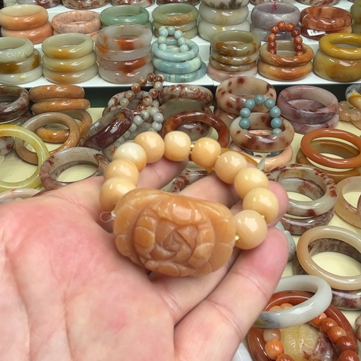 石英质玉把件未镶嵌