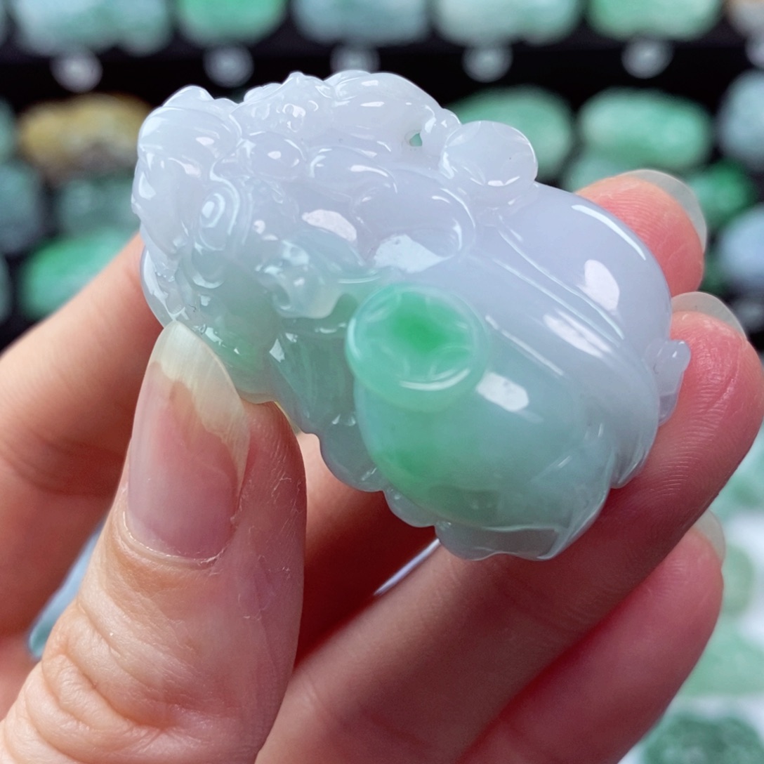 翡翠颈饰未镶嵌天然