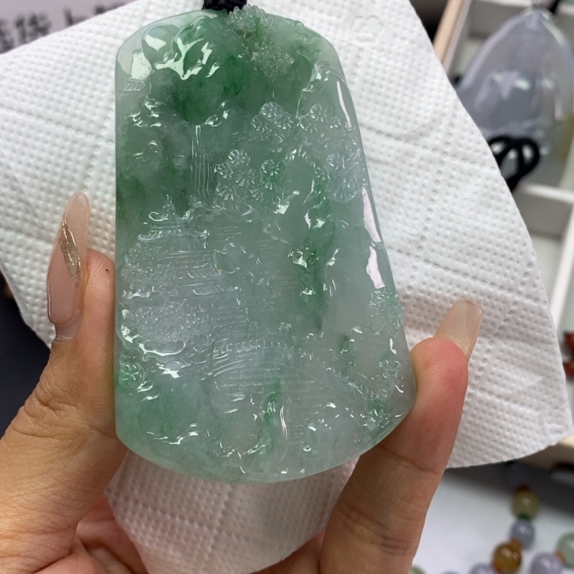 【闪购商品】翡翠颈饰未镶嵌翡翠