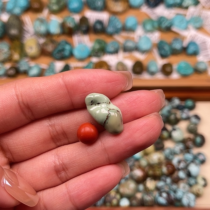 南红玛瑙未镶嵌颈饰