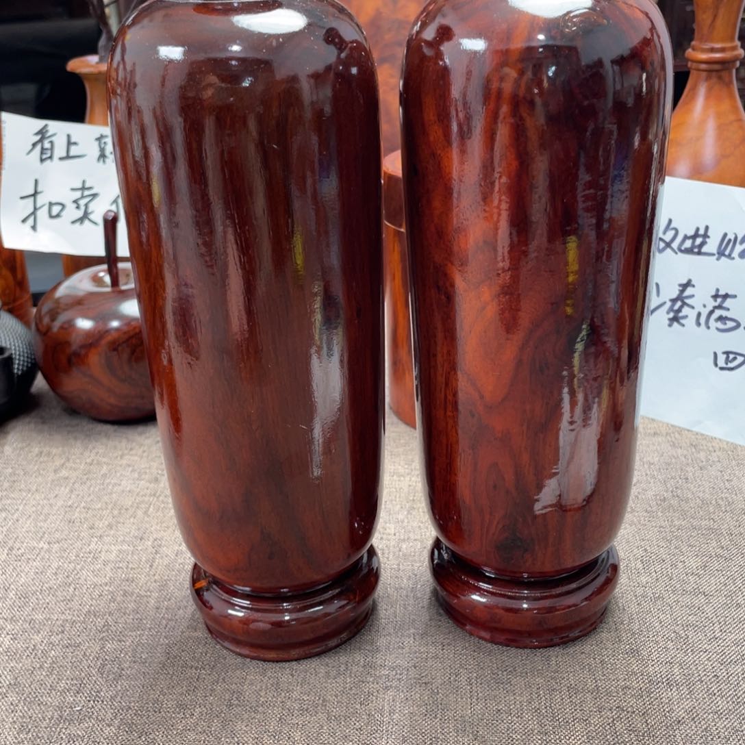 交趾黄檀（大红酸枝）哎***玩对瓶
