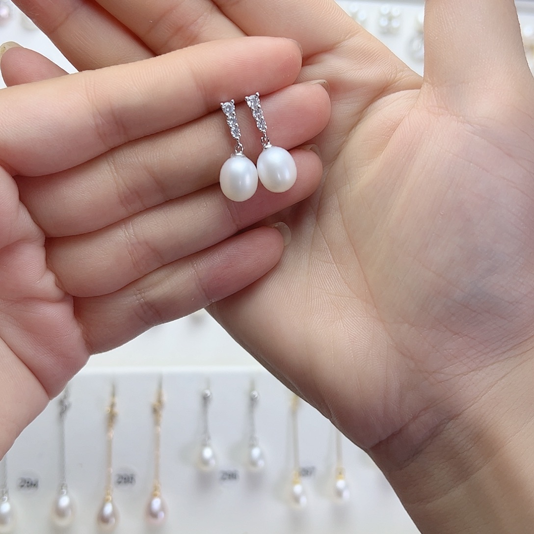 银S925镶嵌耳饰淡水珍珠