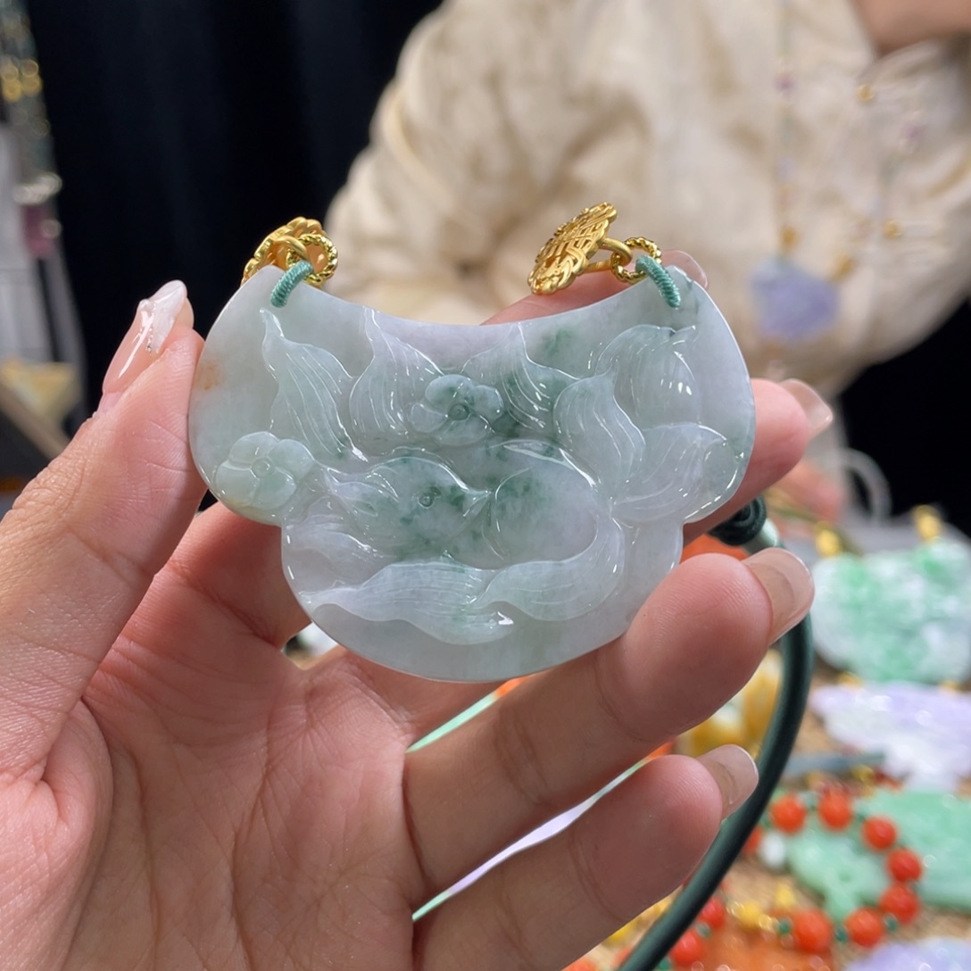 翡翠颈饰未镶嵌代编织