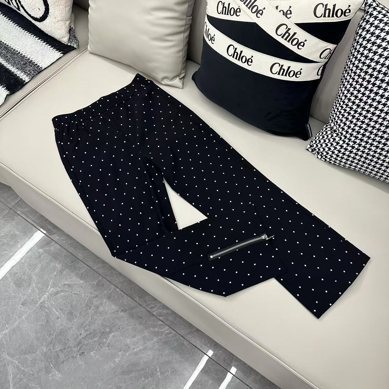 【娜娜推荐】9036-1潮牌设计师百搭薄款气质防晒抗皱蛋白裤