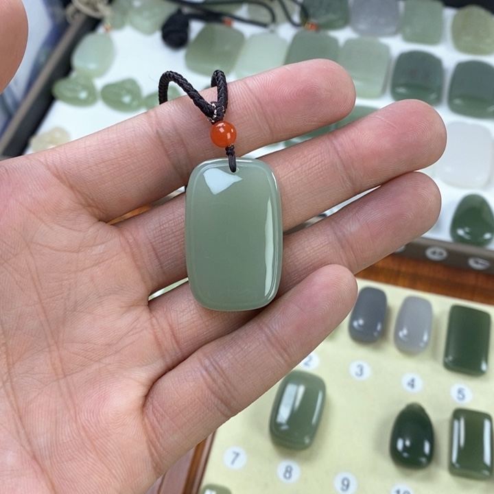 和田玉颈饰未镶嵌胖*妈