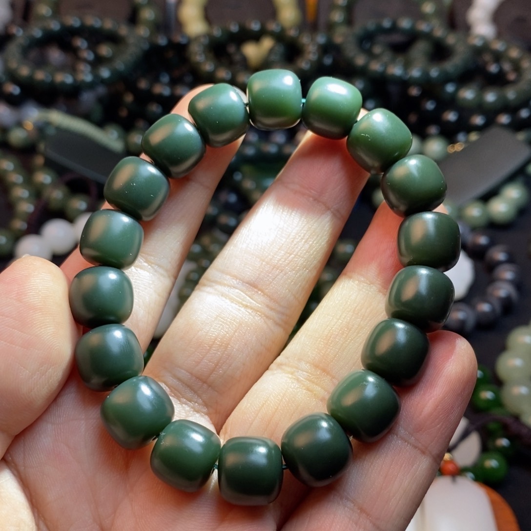 和田玉手串未镶嵌