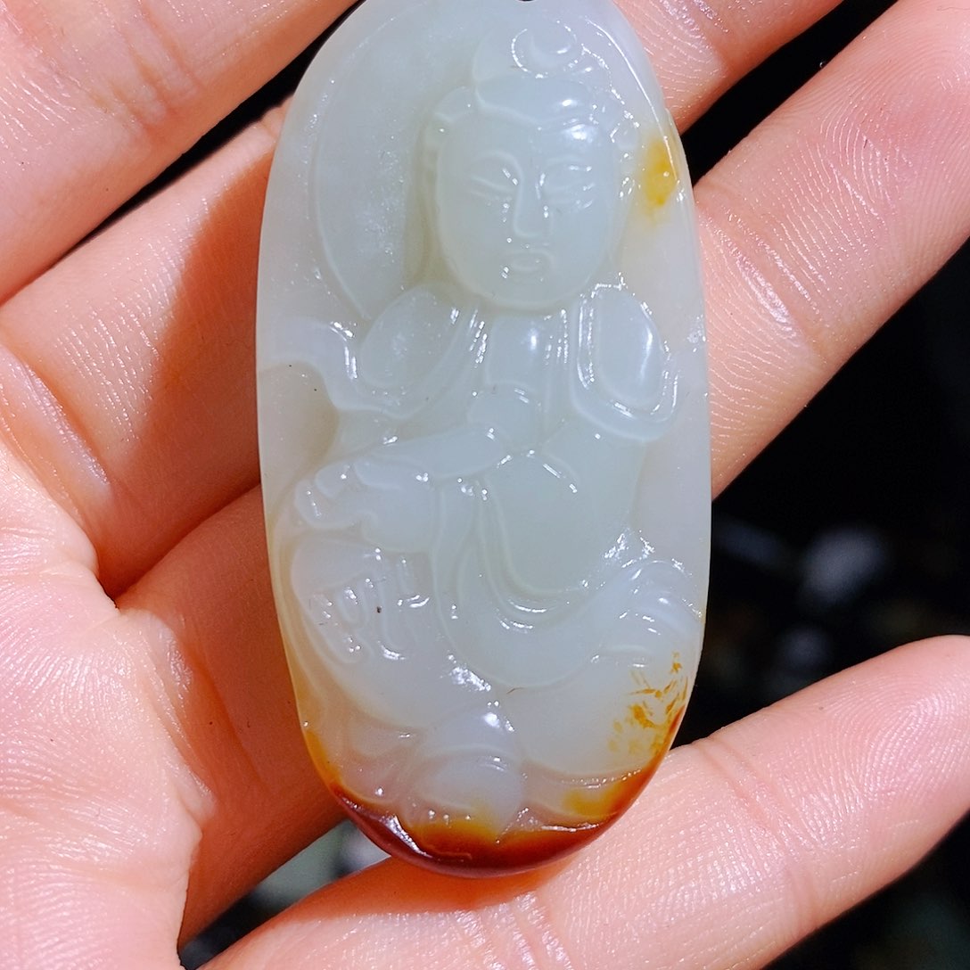 和田玉颈饰未镶嵌