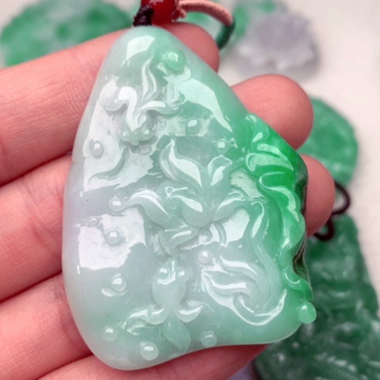 翡翠吊坠(不含链)未镶嵌