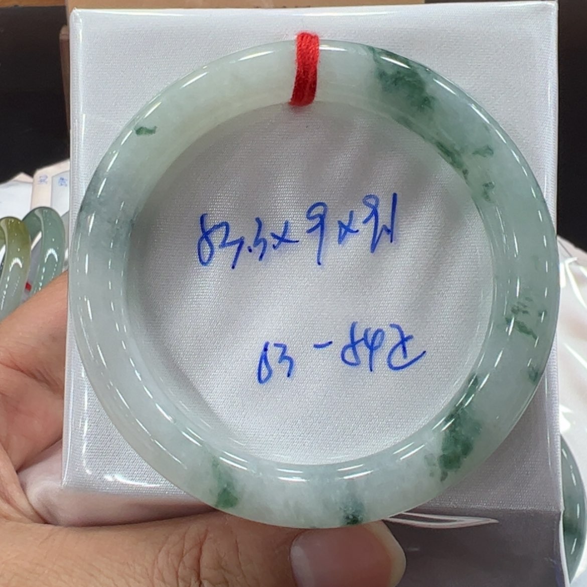 【闪购商品】翡翠手镯未镶嵌翡翠