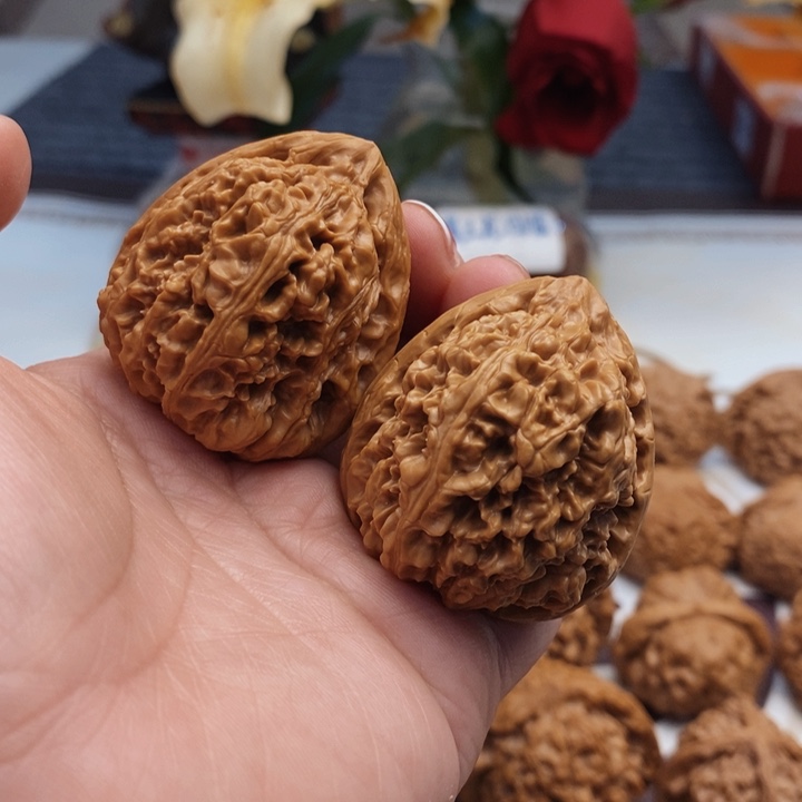 文玩核桃吊坠核尊40尺