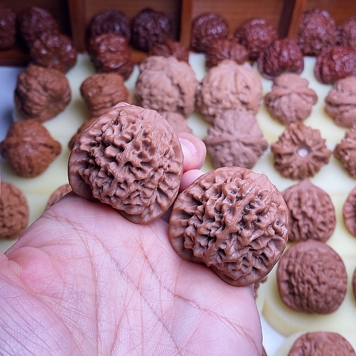 【闪购商品】文玩核桃吊坠蛇*38秦闷