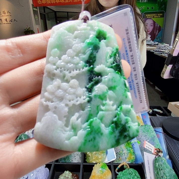 颈饰未镶嵌翡翠翡翠