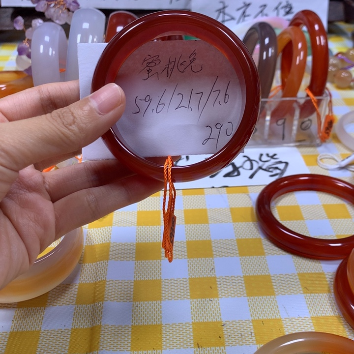 玛瑙/玉髓手镯未镶嵌